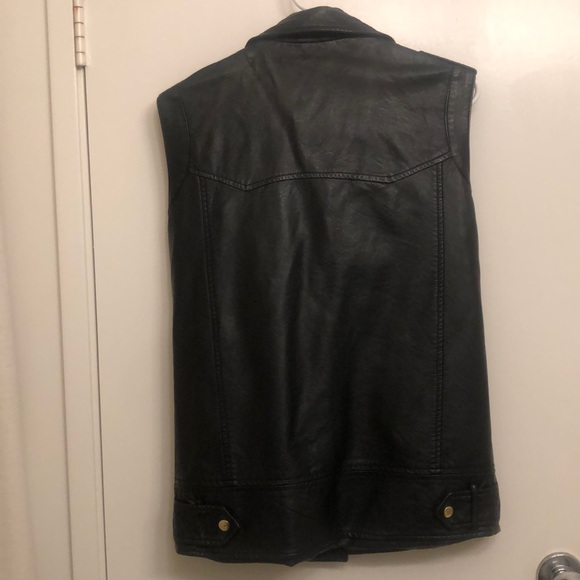 FAUX LEATHER UTILITY VEST - Picture 2 of 2
